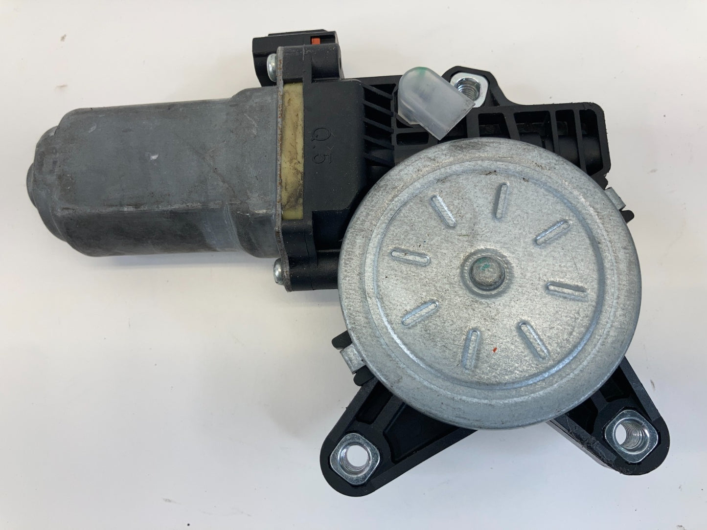 2012-2015 Chevrolet Captiva Sport Rear Right Door Power Window Motor OEM