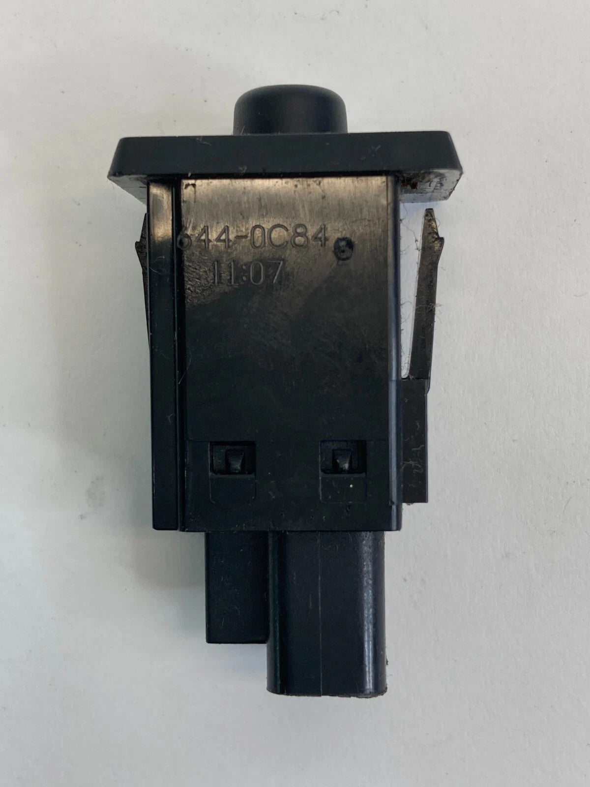 09-13 TOYOTA MATRIX TIRE PRESSURE MONITORING SYSTEM RESET SWITCH 15A644 OEM