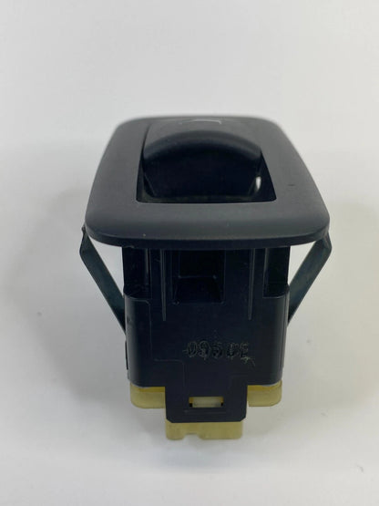 2009-2014 VW ROUTAN REAR RIGHT SLIDING DOOR POWER WINDOW SWITCH 68020400AC OEM