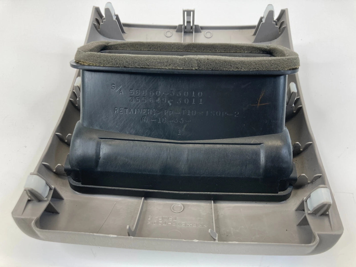 02 03 LEXUS ES300 REAR CENTER CONSOLE AIR VENT GRILLE COVER 58860-33010 OEM