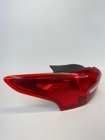 2015-2018 Ford Focus SEL Sedan 4-DR 2.0L Left Tail Light Taillight F1EB-13405