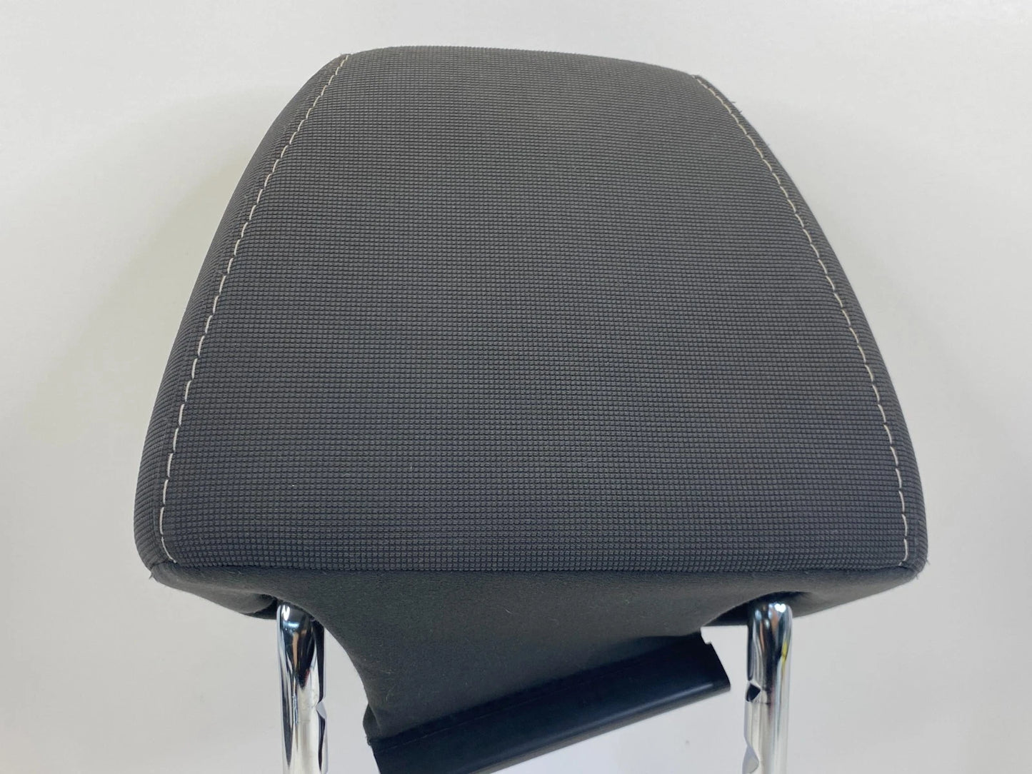 2012-2014 FORD FOCUS FRONT LEFT DRIVER SIDE SEAT HEADREST HEAD REST CLOTH GRAY