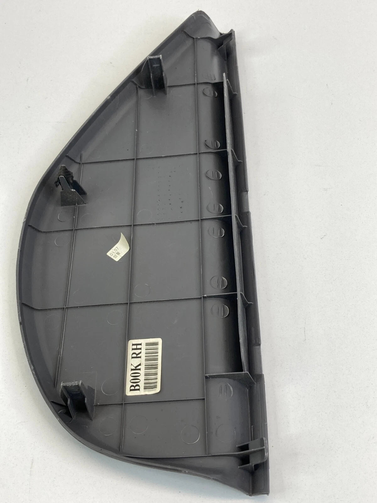 2007-2010 KIA SEDONA FRONT RIGHT SIDE INTERIOR DASH END TRIM CAP 84788-4D000 OEM