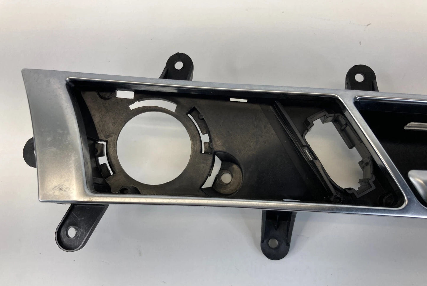 2006-2011 AUDI A6 FRONT RIGHT SIDE INTERIOR DOOR HANDLE W/ BEZEL 4F0-837-020 OEM