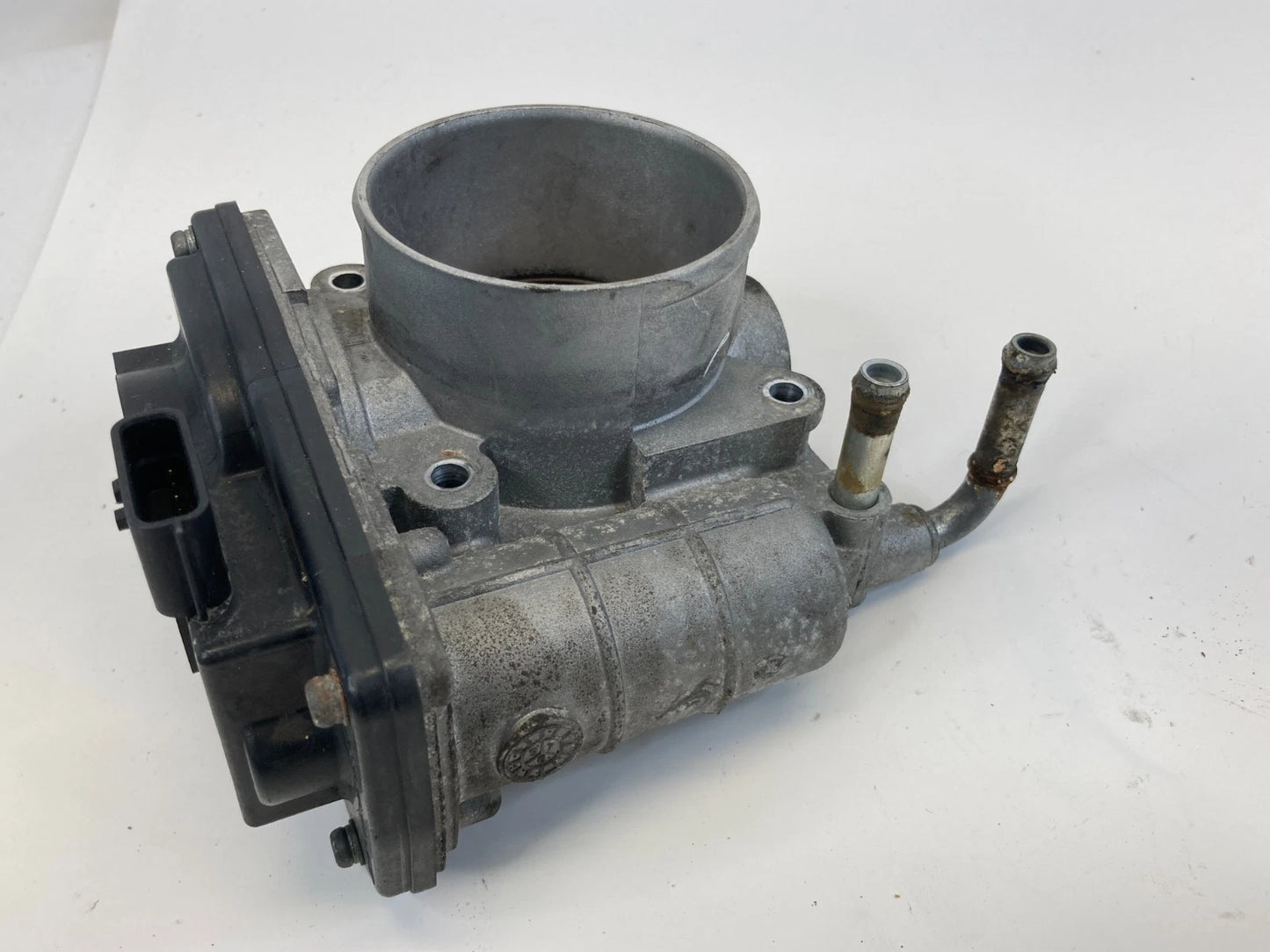 2008-2013 INFINITI G37 3.7L RIGHT THROTTLE BODY THROTTLE VALVE ASSY OEM