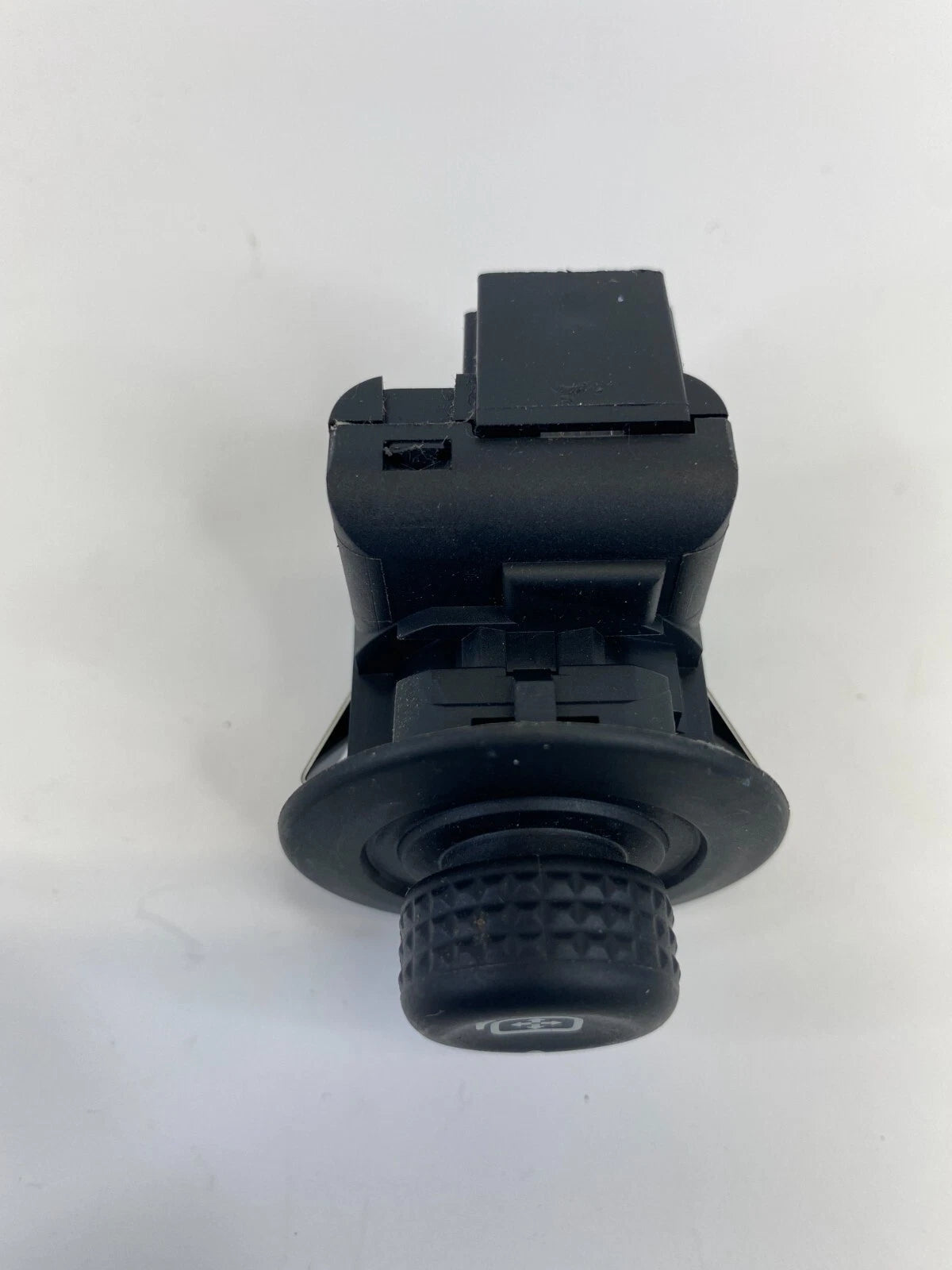 2008-2012 FORD ESCAPE POWER DOOR MIRROR CONTROL SWITCH BUTTON 8F9T-17B676-AA OEM