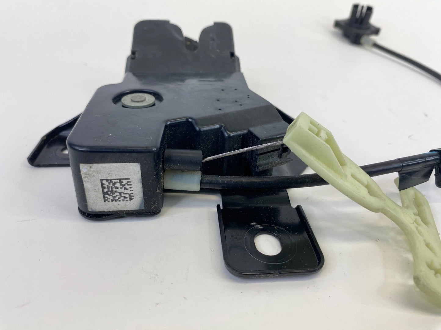 2013-2019 Ford Taurus Police Interceptor Rear Trunk Lock Latch Actuator Release