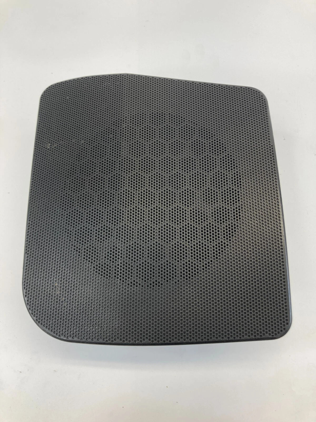 04-06 CADILLAC SRX REAR LEFT BACK SIDE DOOR AUDIO SPEAKER W/ COVER 09354899 OEM