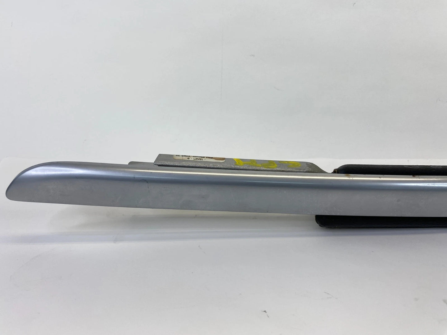 2007-2012 MERCEDES-BENZ GL450 FRONT RIGHT PASSENGER DOOR TRIM MOLDING OEM