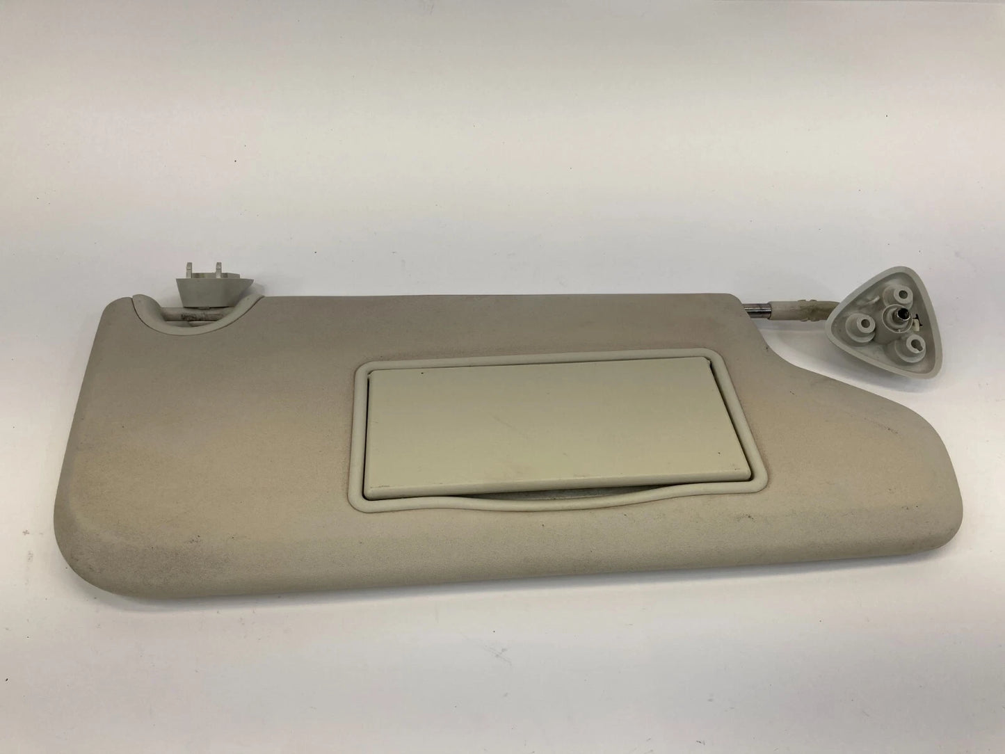 2009 2010 DODGE JOURNEY FRONT RIGHT PASSENGER SIDE SUN VISOR SUNVISOR SHADE OEM