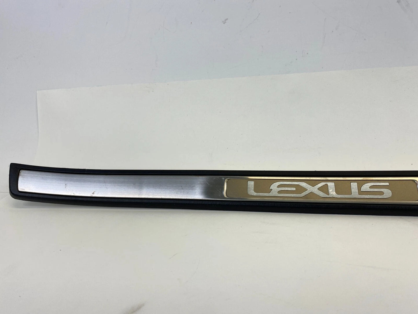 2000-2003 LEXUS RX300 FRONT RIGHT PASSENGER DOOR SILL SCUFF PLATE OEM 6791148020