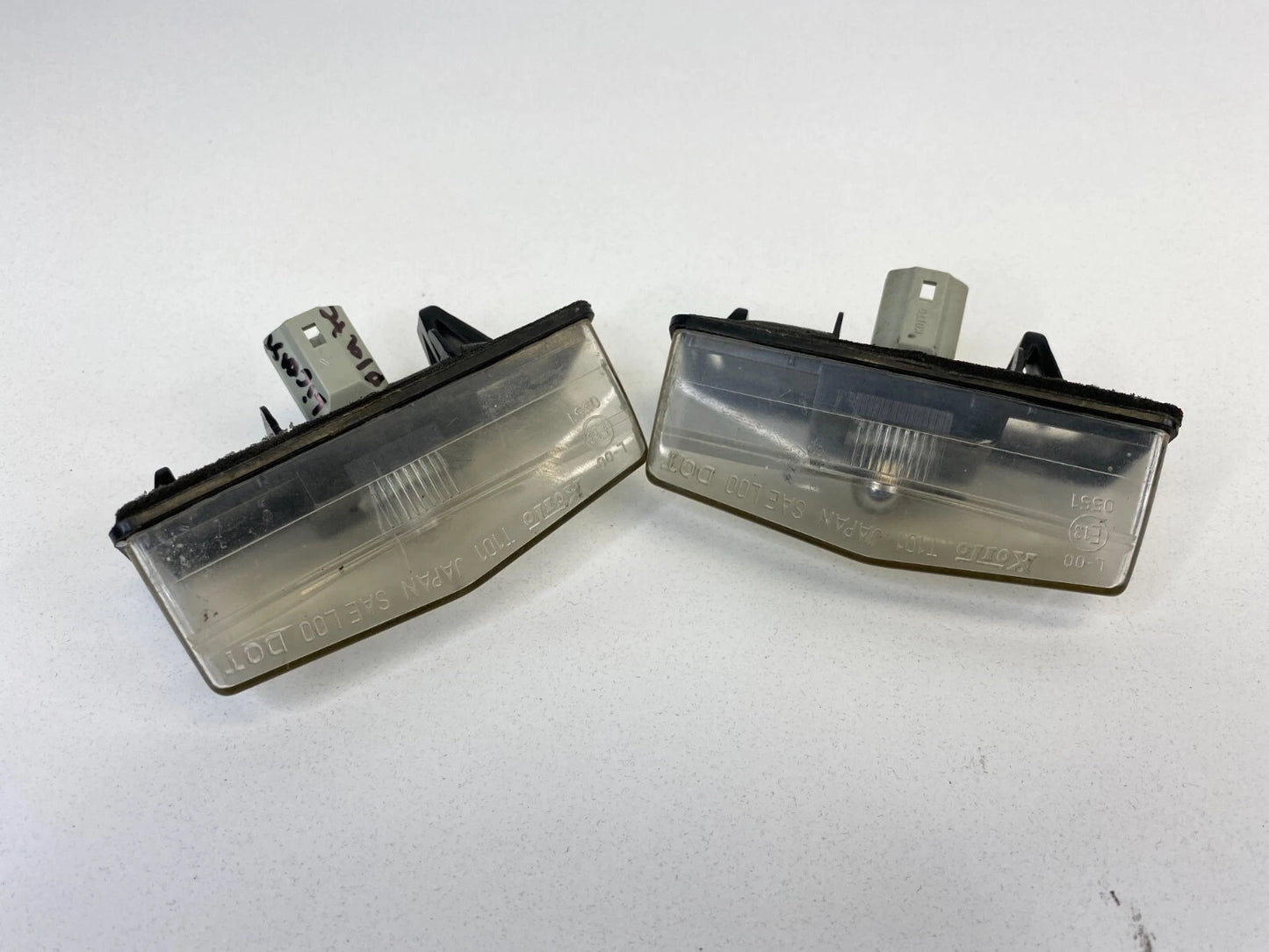 2004-2015 TOYOTA PRIUS REAR TRUNK LEFT RIGHT LICENSE PLATE LIGHT LAMP PAIR SET