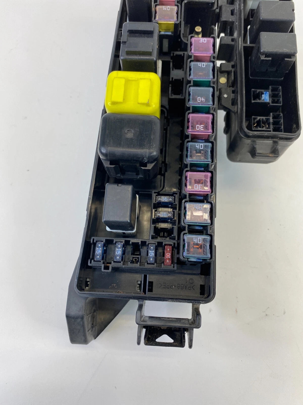 2000 2001 MAZDA MPV 2.5L V6 A/T FWD UNDER HOOD FUSE BOX RELAY JUNCTION BLOCK OEM