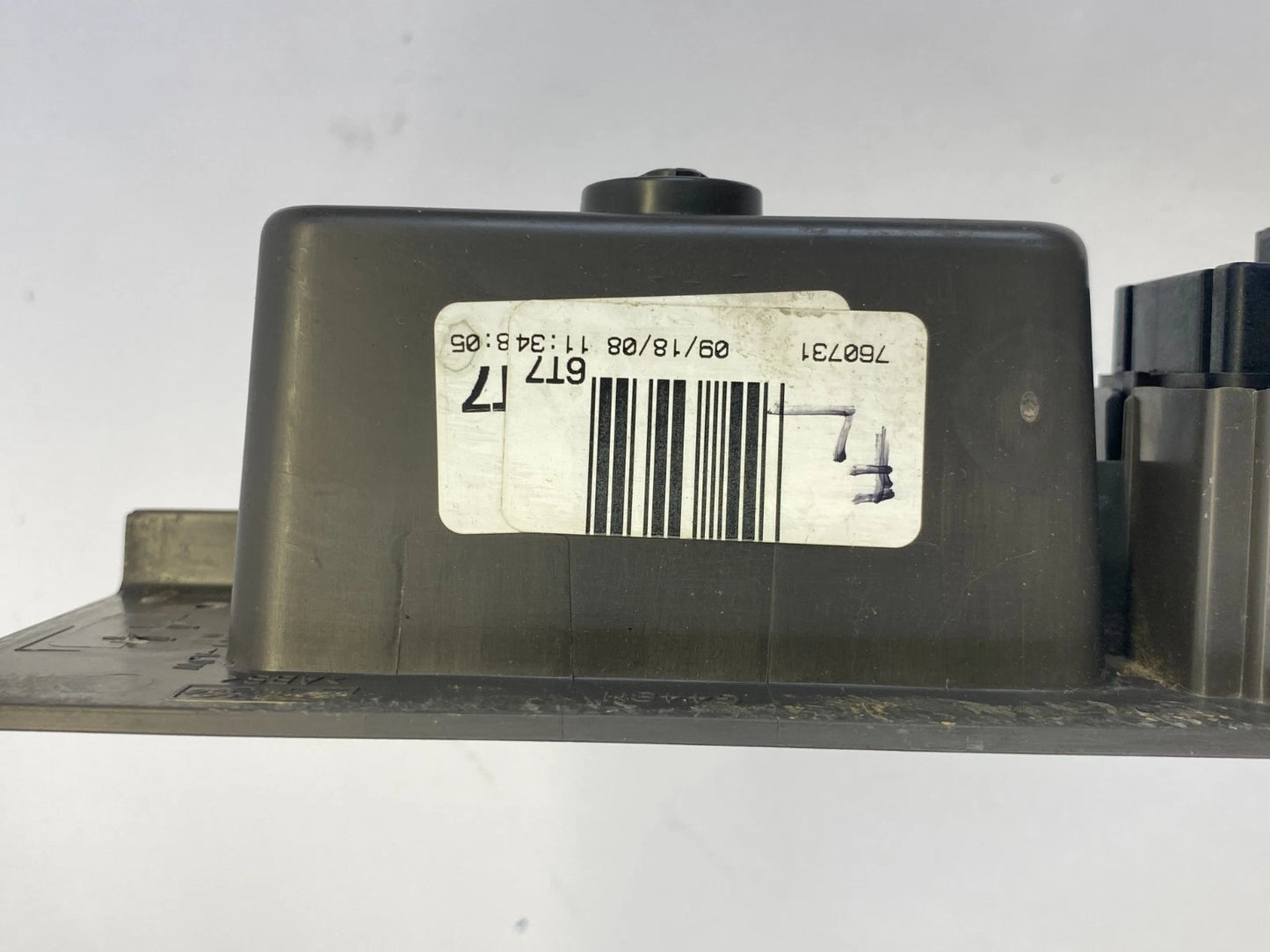 2008-2012 FORD ESCAPE FRONT LEFT MASTER WINDOW SWITCH BEZEL 8L8T-14540-ACW OEM
