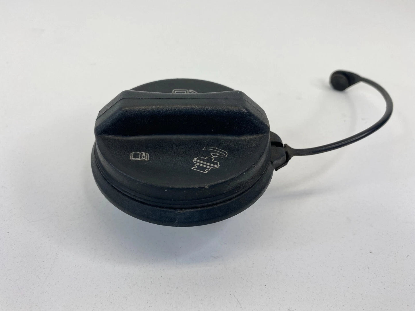 06-09 PONTIAC TORRENT 05-09 EQUINOX FUEL FILLER DOOR TANK CAP GAS LID COVER OEM