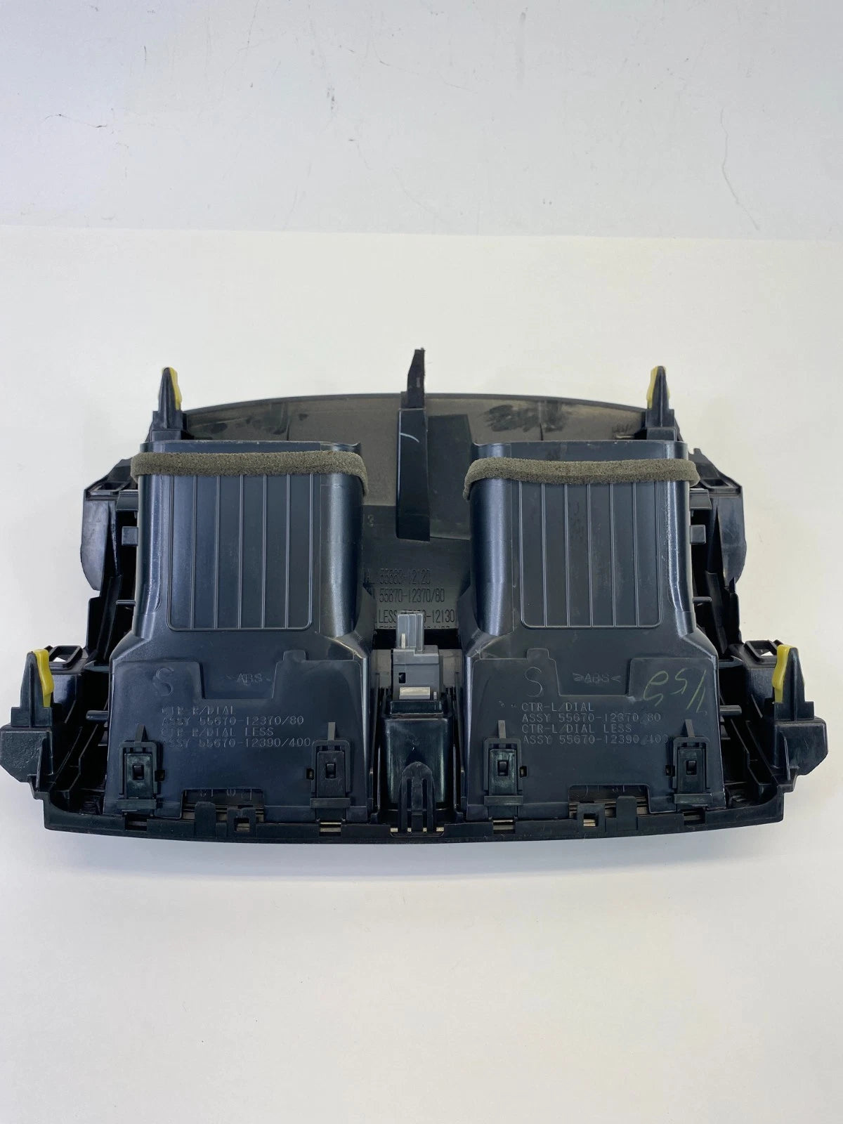 2009 10 11 TOYOTA COROLLA DASH CENTER A/C OUTLET AIR VENT W/CLOCK HAZARD SWITCH