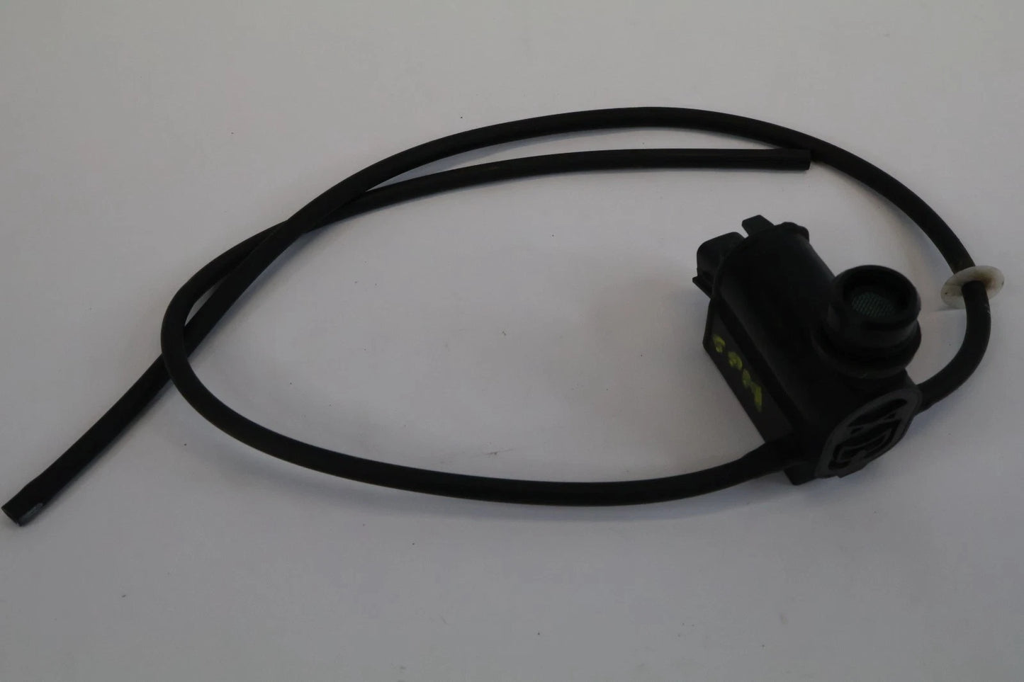2006-2011 HYUNDAI ACCENT WINDSHIELD WIPER WASHER FLUID PUMP 98510-1C100 OEM