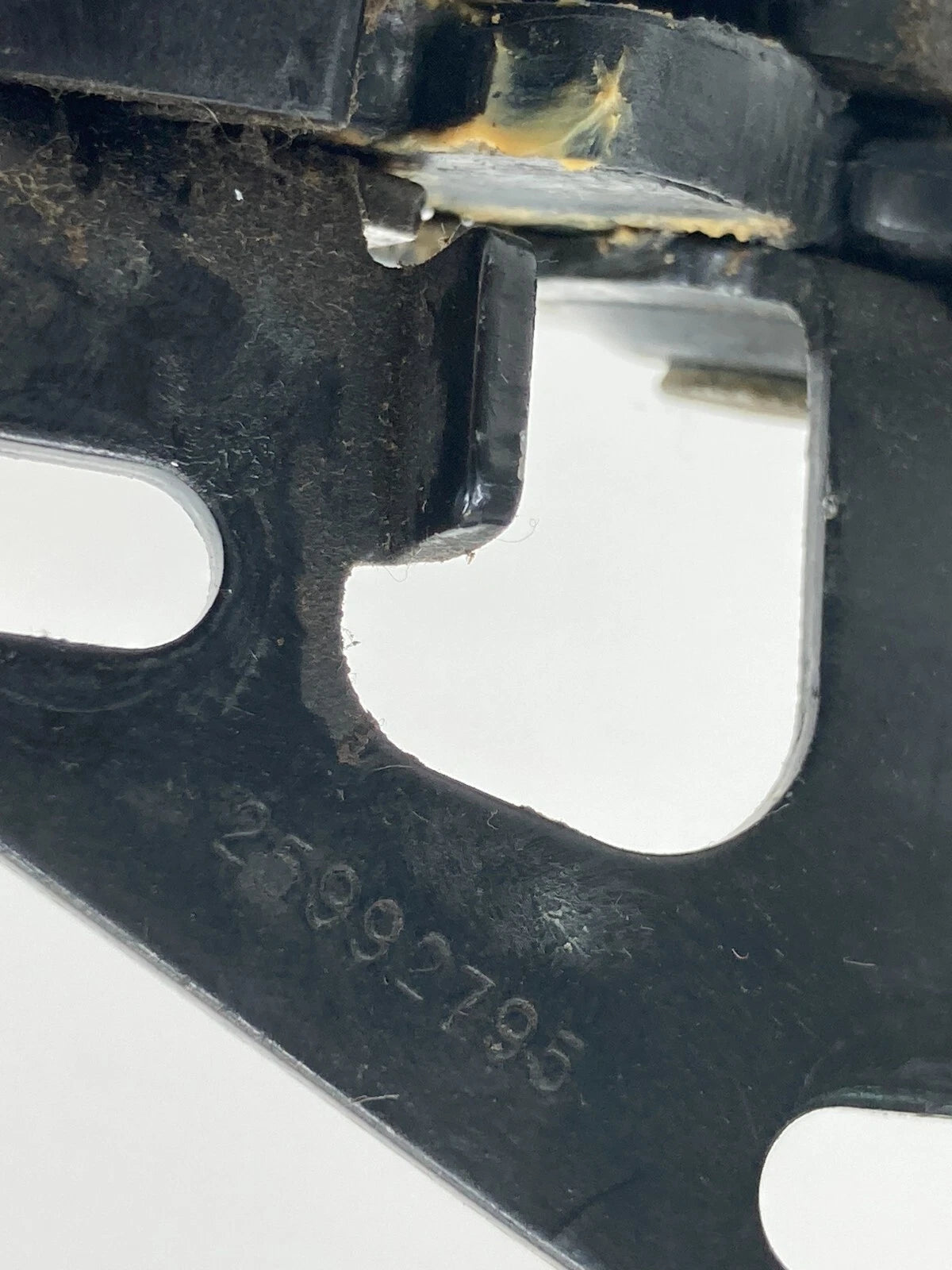 2007-2013 CHEVROLET SILVERADO 2500 HD REAR RIGHT DOOR LOCK LATCH OEM 25992795