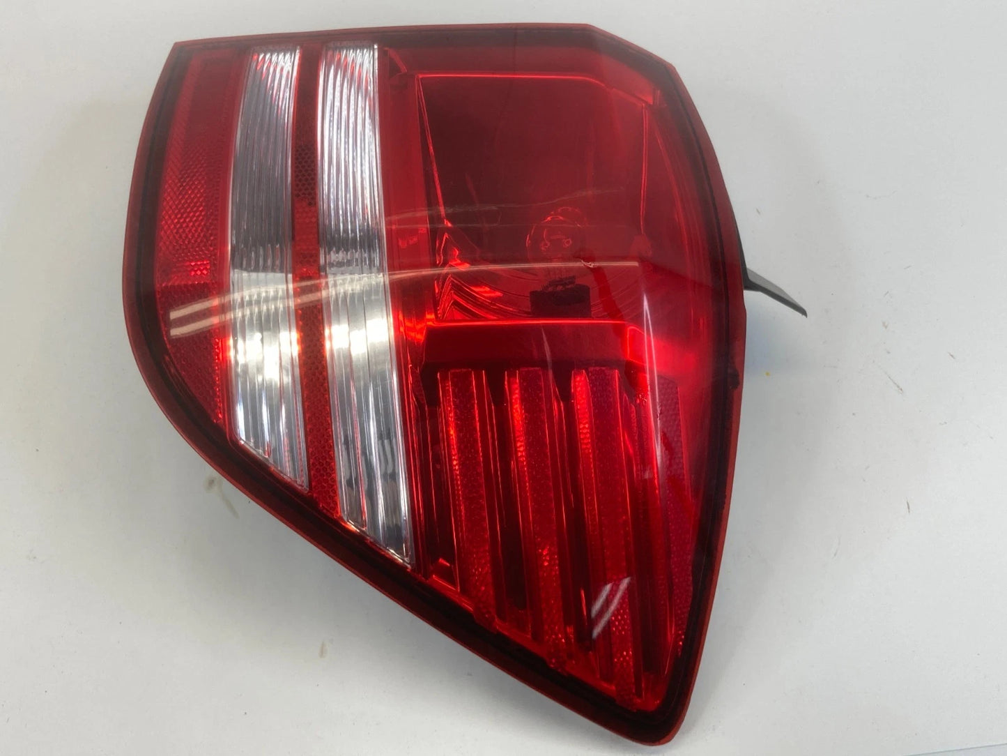 2009-2020 DODGE JOURNEY REAR RIGHT OUTER TAIL LIGHT TAILLIGHT LAMP 05067784A OEM
