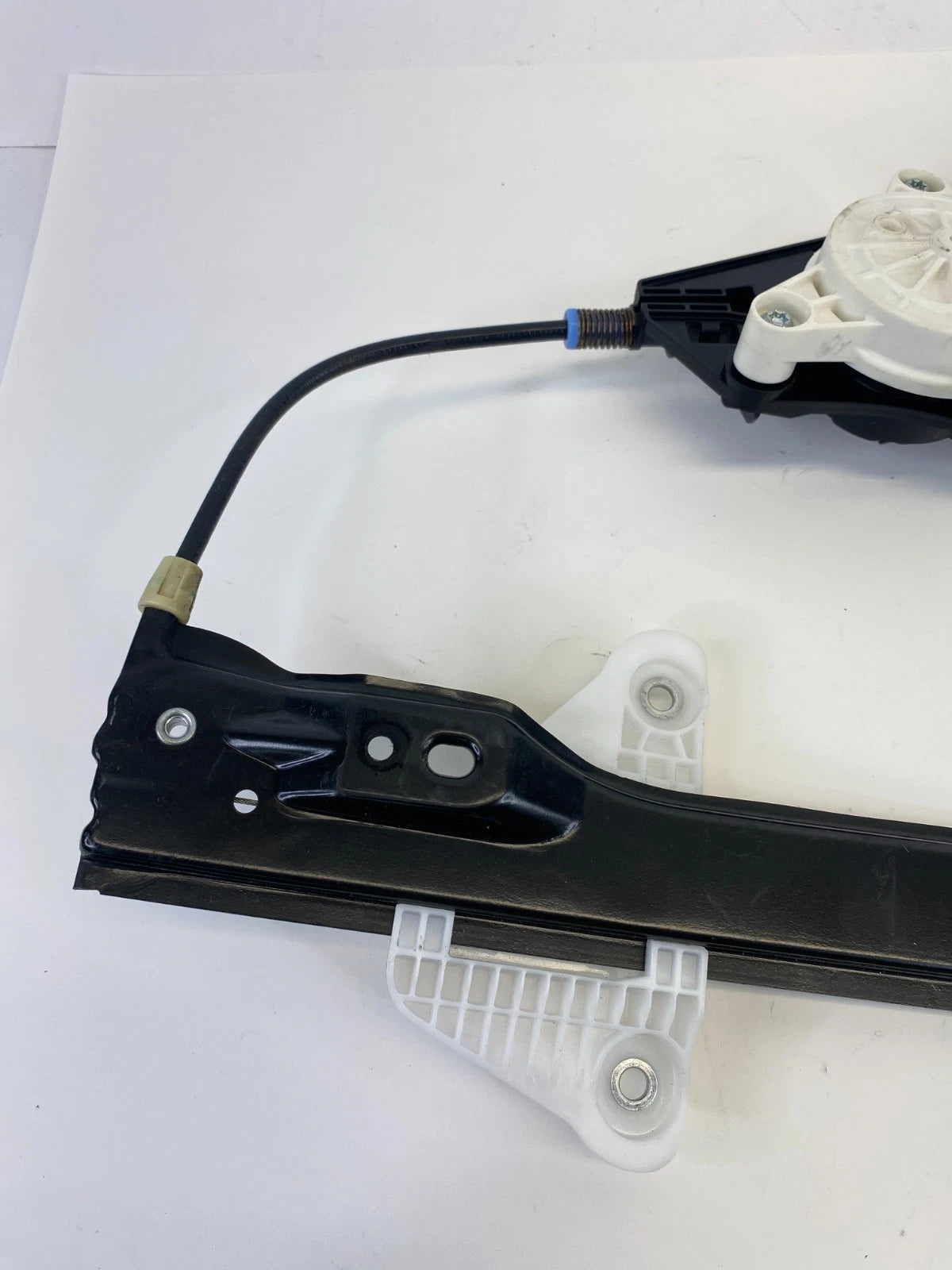 2015-2017 CHRYSLER 200 REAR RIGHT POWER WINDOW MOTOR AND REGULATOR 3035783A OEM