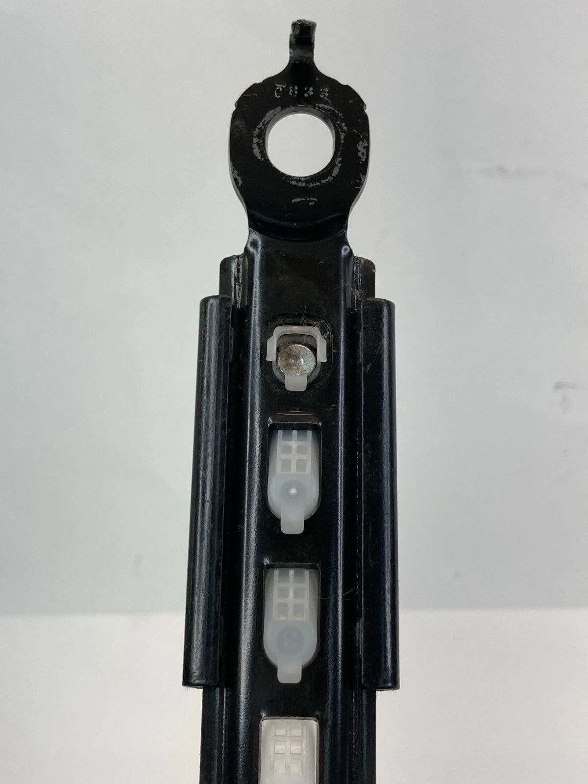 2007 2008 2009 2010 2011 TOYOTA MATRIX FRONT SIDE SEAT BELT HEIGHT ADJUSTER OEM