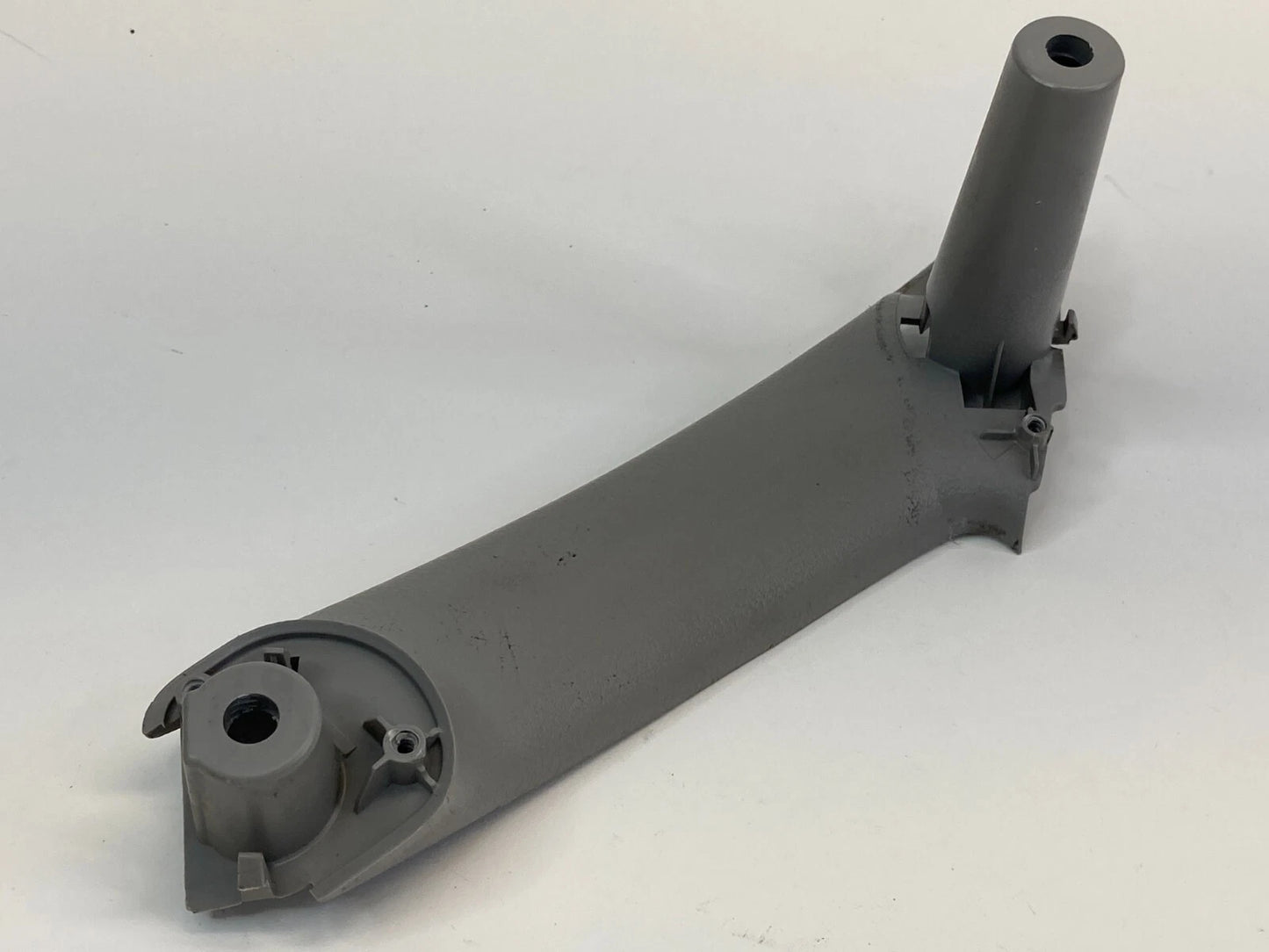 2007-2011 TOYOTA CAMRY FRONT LEFT DRIVER SIDE INNER DOOR PULL HANDLE BRACKET