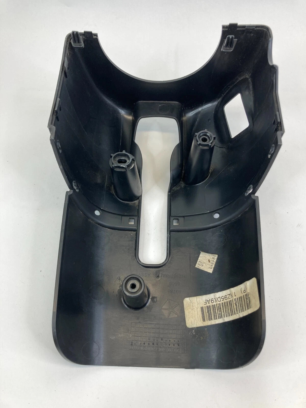 11-18 DODGE GRAND CARAVAN LOWER STEERING COLUMN COVER TRIM SHROUD 1NZ95DX9AF OEM