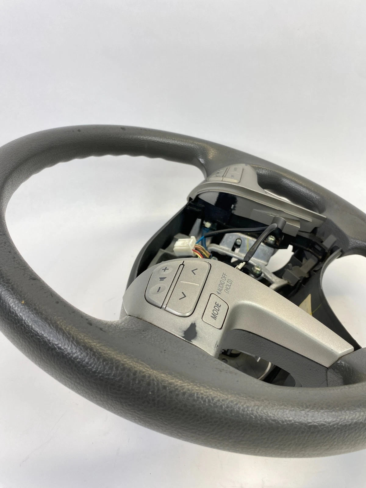 2007-2011 TOYOTA CAMRY SEDAN STEERING WHEEL W/ CRUISE CONTROL SWITCH OEM