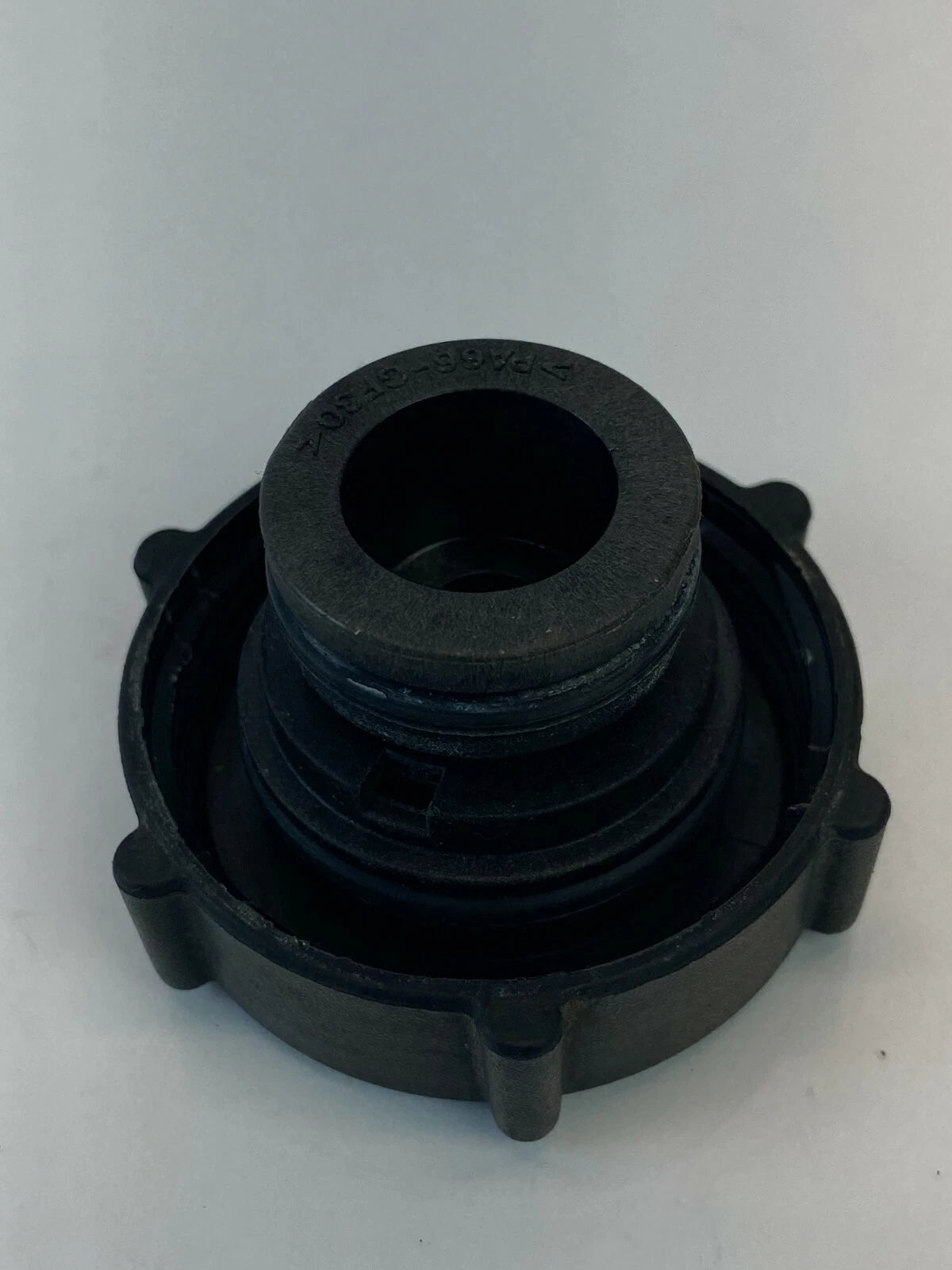 2005-2007 MERCURY MARINER RADIATOR COOLANT RESERVOIR TANK CAP COVER YL8Z-8100-AA