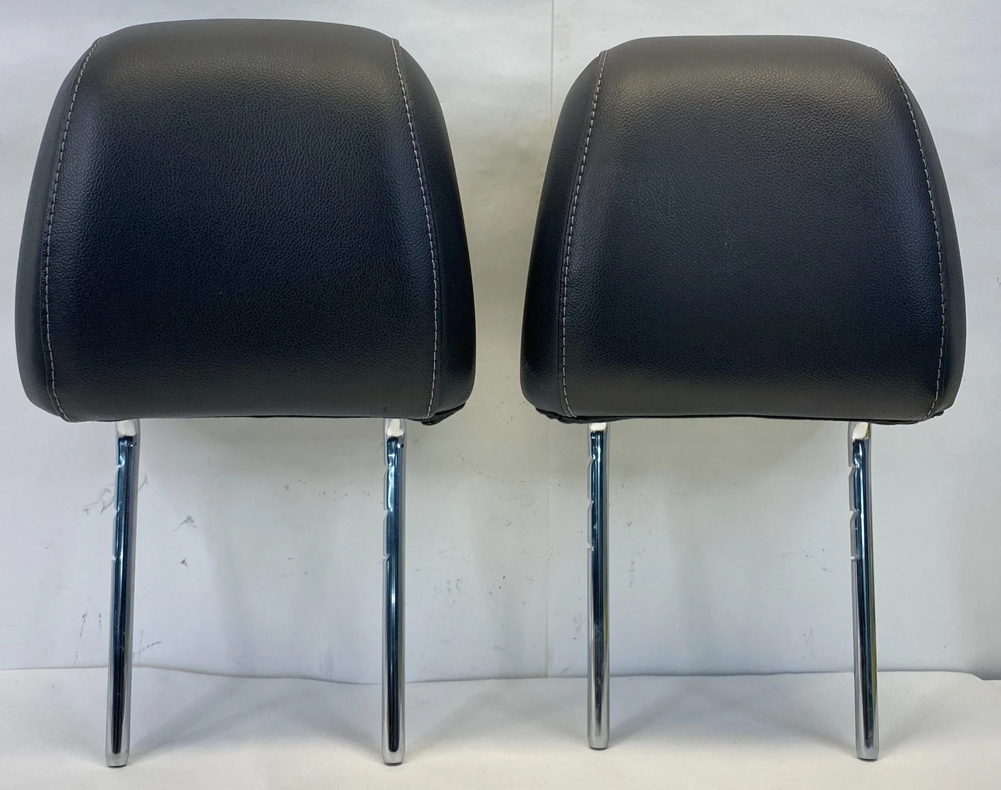 2013-2016 FORD ESCAPE FRONT SIDE SEAT LH RH HEADREST PAIR SET BLACK OEM FACTORY