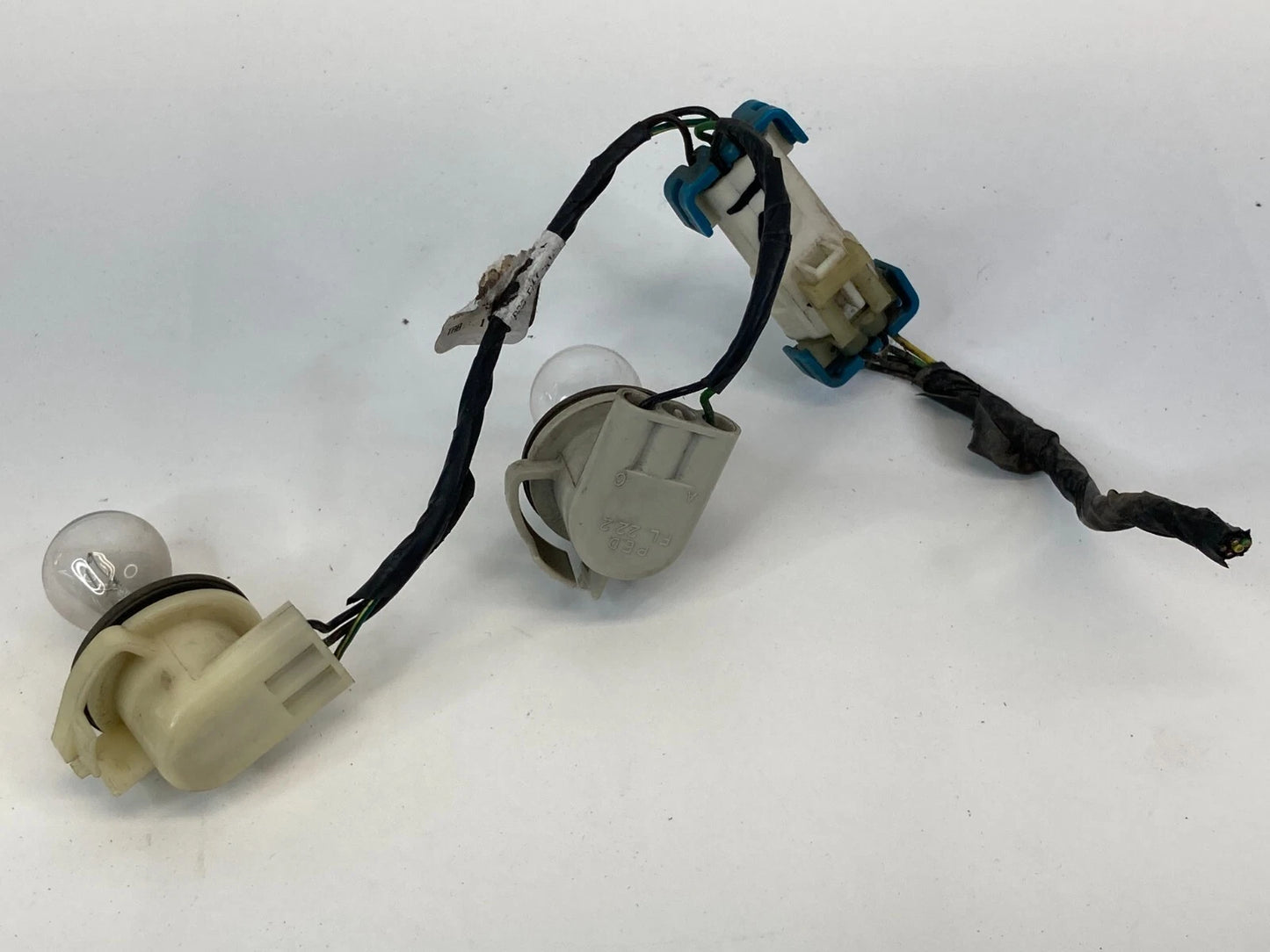 2001-2005 PONTIAC AZTEK REAR LEFT DRIVER TAILLIGHT TAIL LIGHT LAMP HARNESS WIRE