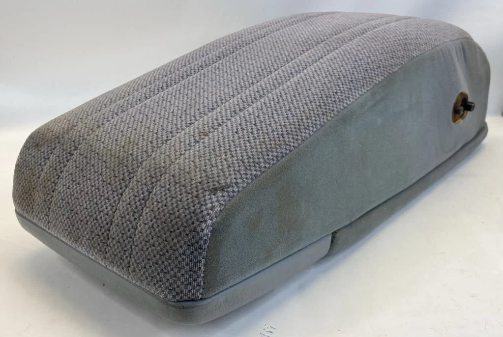 2000-2005 TOYOTA TUNDRA JUMP SEAT CENTER CONSOLE ARMREST CUP HOLDER STORAGE OEM