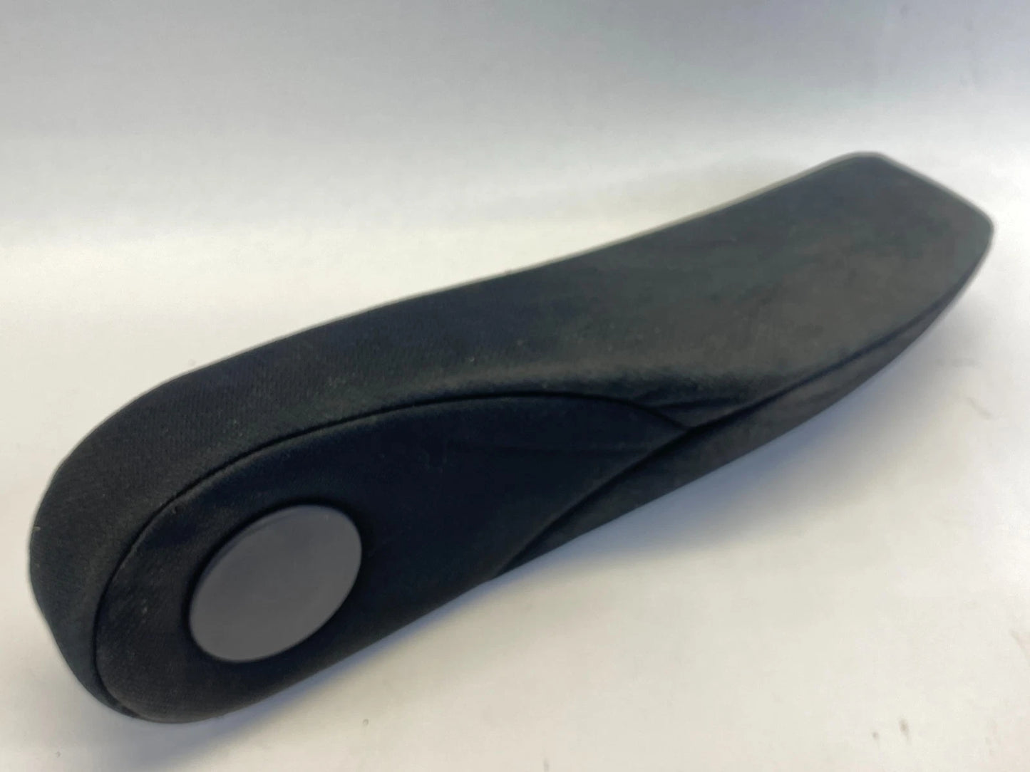 2007-2011 HONDA CR-V CLOTH ARMREST PAIR LEFT AND RIGHT DRIVER PASSENGER OEM