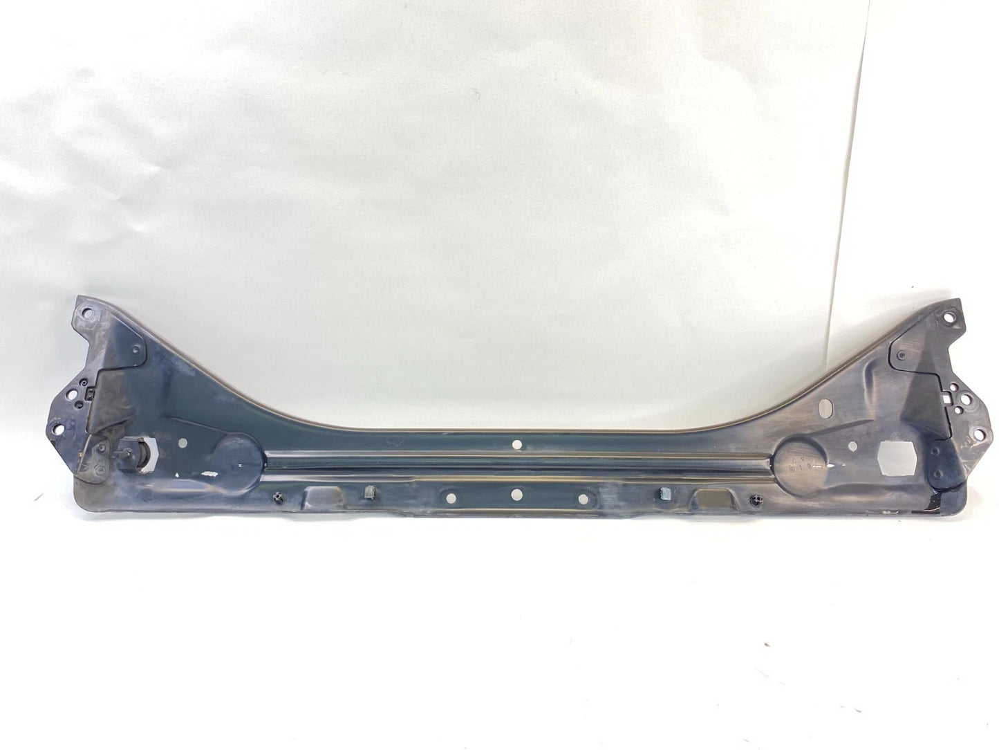 2003-2006 MERCEDES E500 03-09 E320 UPPER CENTER RADIATOR SUPPORT FRAME BRACKET