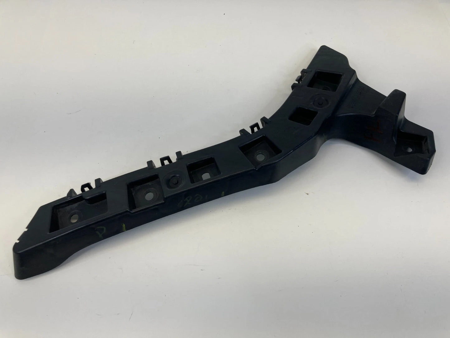 2013 14 15 16 17 18 2019 FORD FUSION FRONT RIGHT SIDE BUMPER BRACKET MOUNT OEM