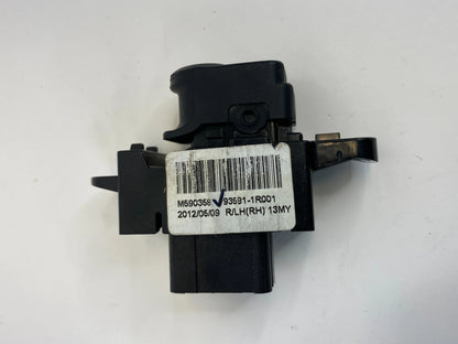 13-17 HYUNDAI ACCENT REAR LEFT SIDE DOOR POWER WINDOW CONTROL SWITCH 93581-1R001