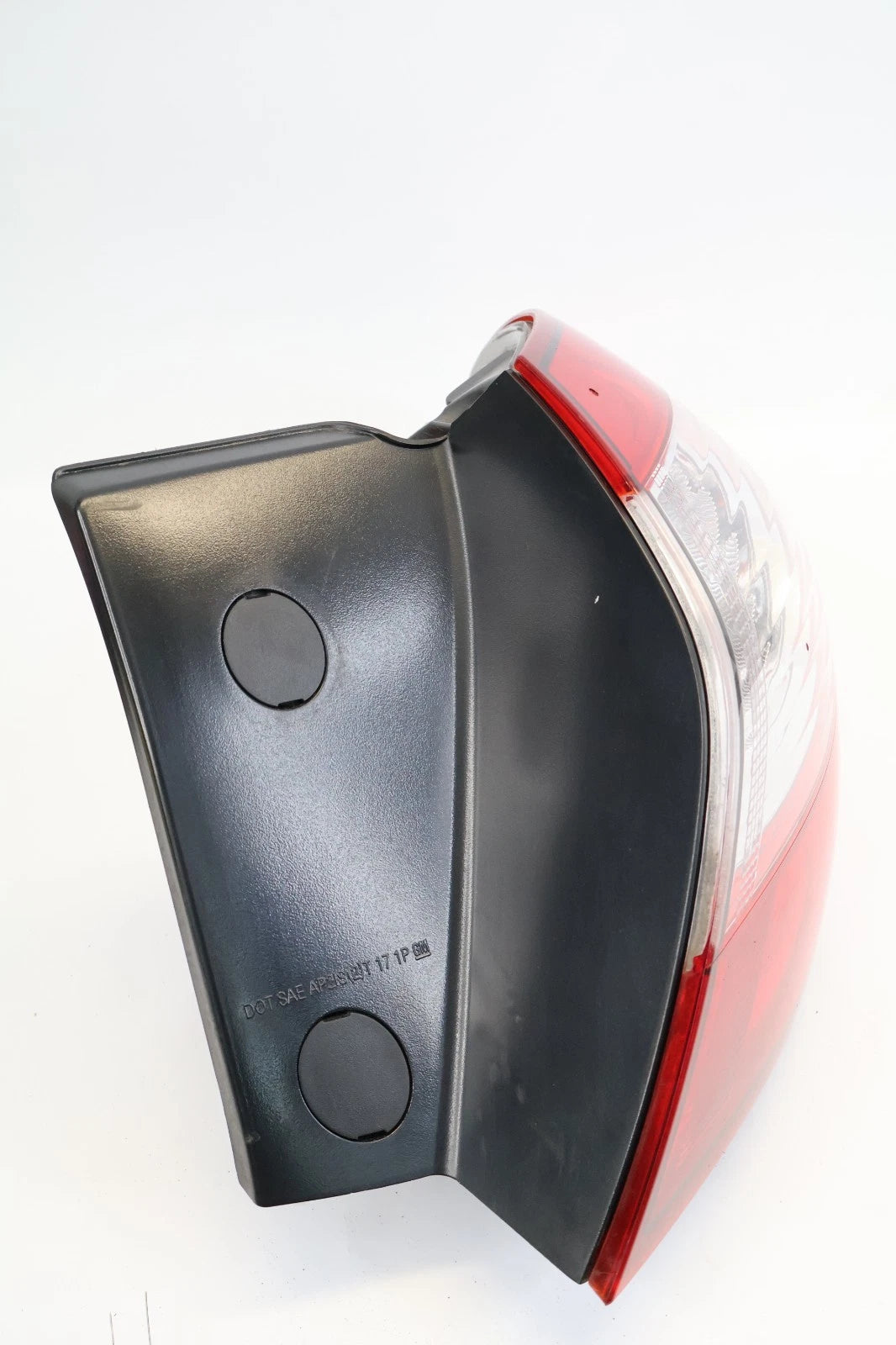 2017-2019 CHEVROLET CRUZE HATCHBACK RIGHT OUTER QUARTER TAILLIGHT LAMP 39124812