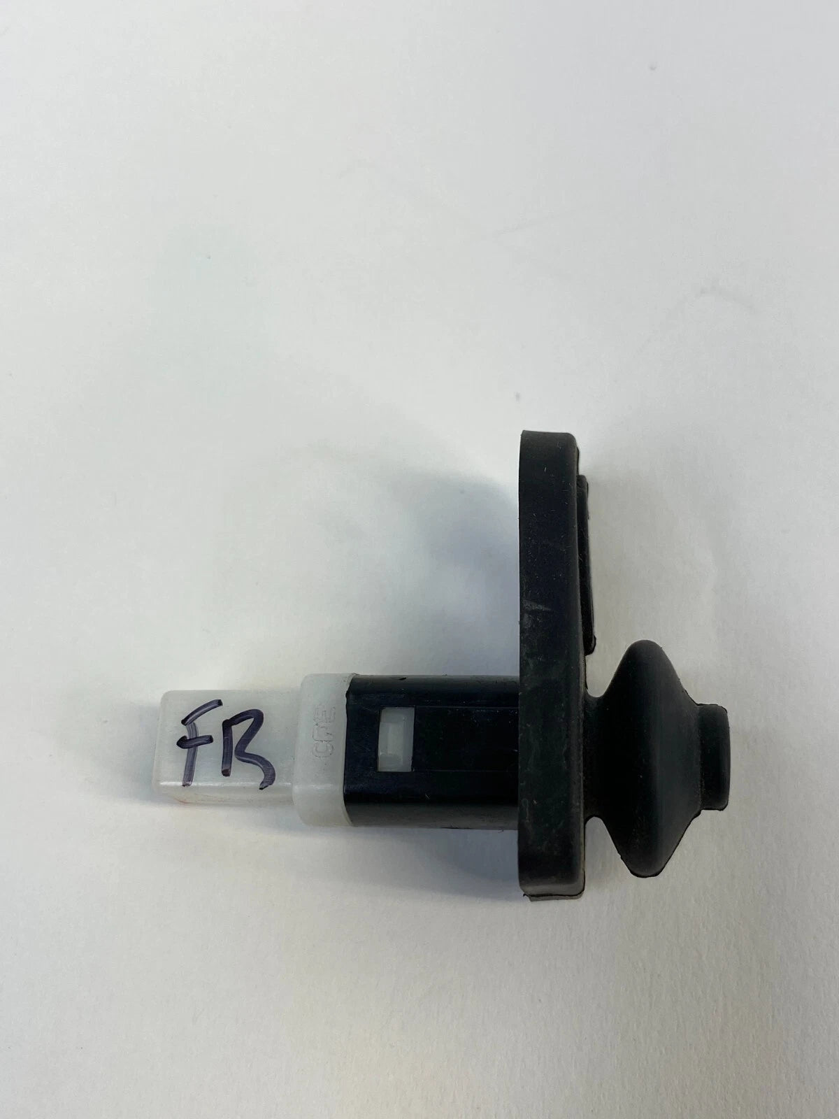 2007-2015 HYUNDAI SONATA FRONT RIGHT SIDE DOOR JAMB AJAR SENSOR SWITCH OEM