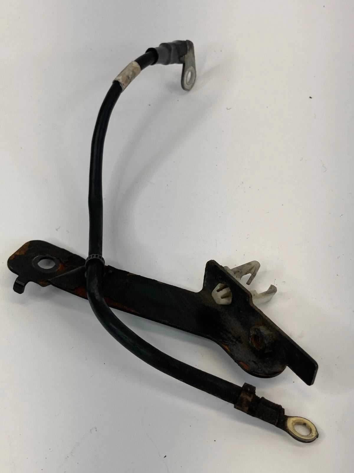 2008-2013 NISSAN ROGUE BATTERY CABLE WIRING TERMINAL W/ BRACKET OEM