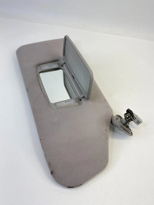 1998-2002 HONDA ACCORD SEDAN RIGHT PASSENGER SUNVISOR SUN VISOR ILLUMINATED
