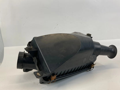 2003 2004 FORD CROWN VICTORIA 4.6L AIR CLEANER INTAKE BOX ASSEMBLY W/ MAF OEM