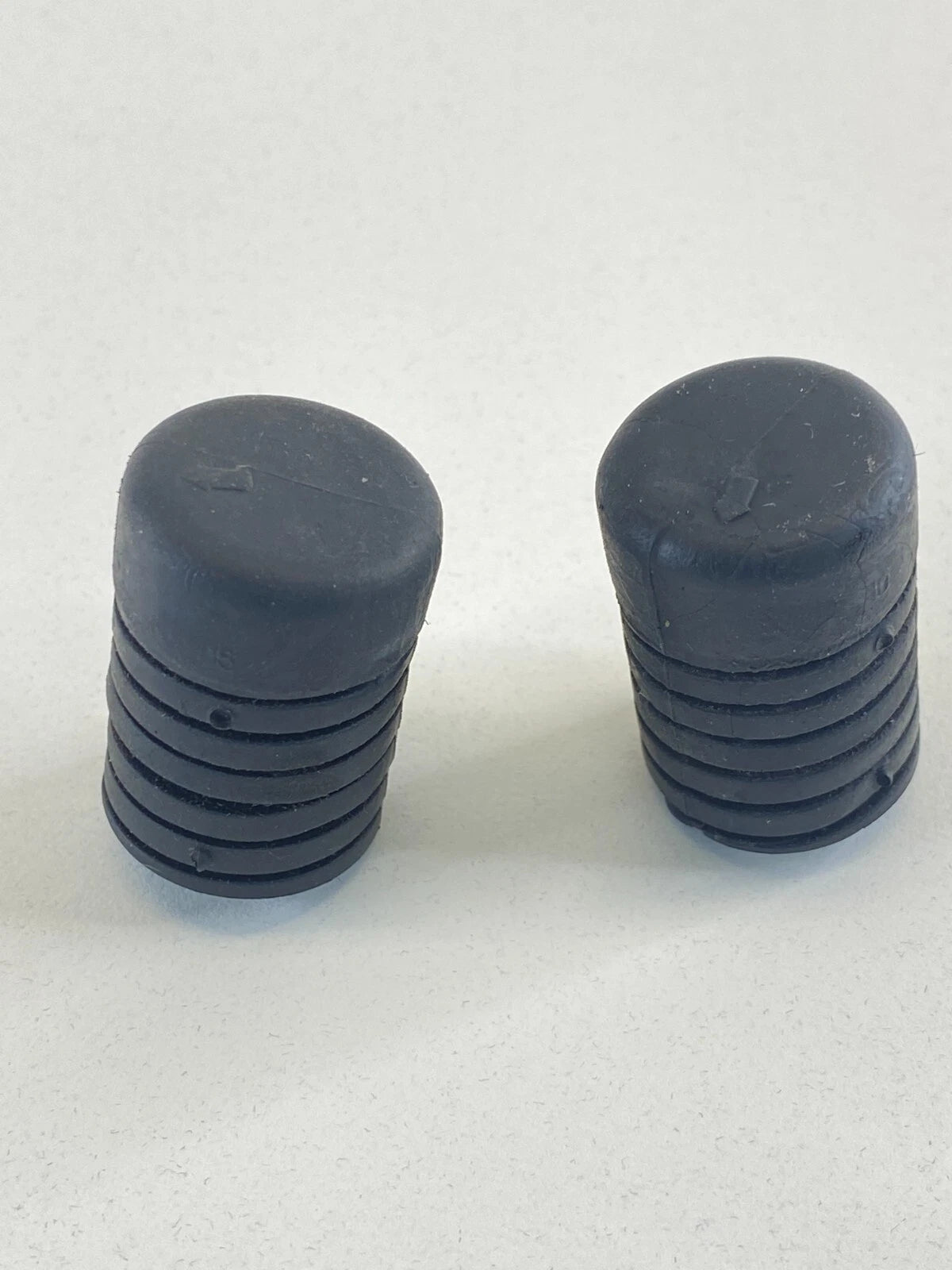 2001-2016 HYUNDAI ELANTRA FRONT HOOD ADJUSMENT RUBBER BUMPER STOP SET PAIR OEM