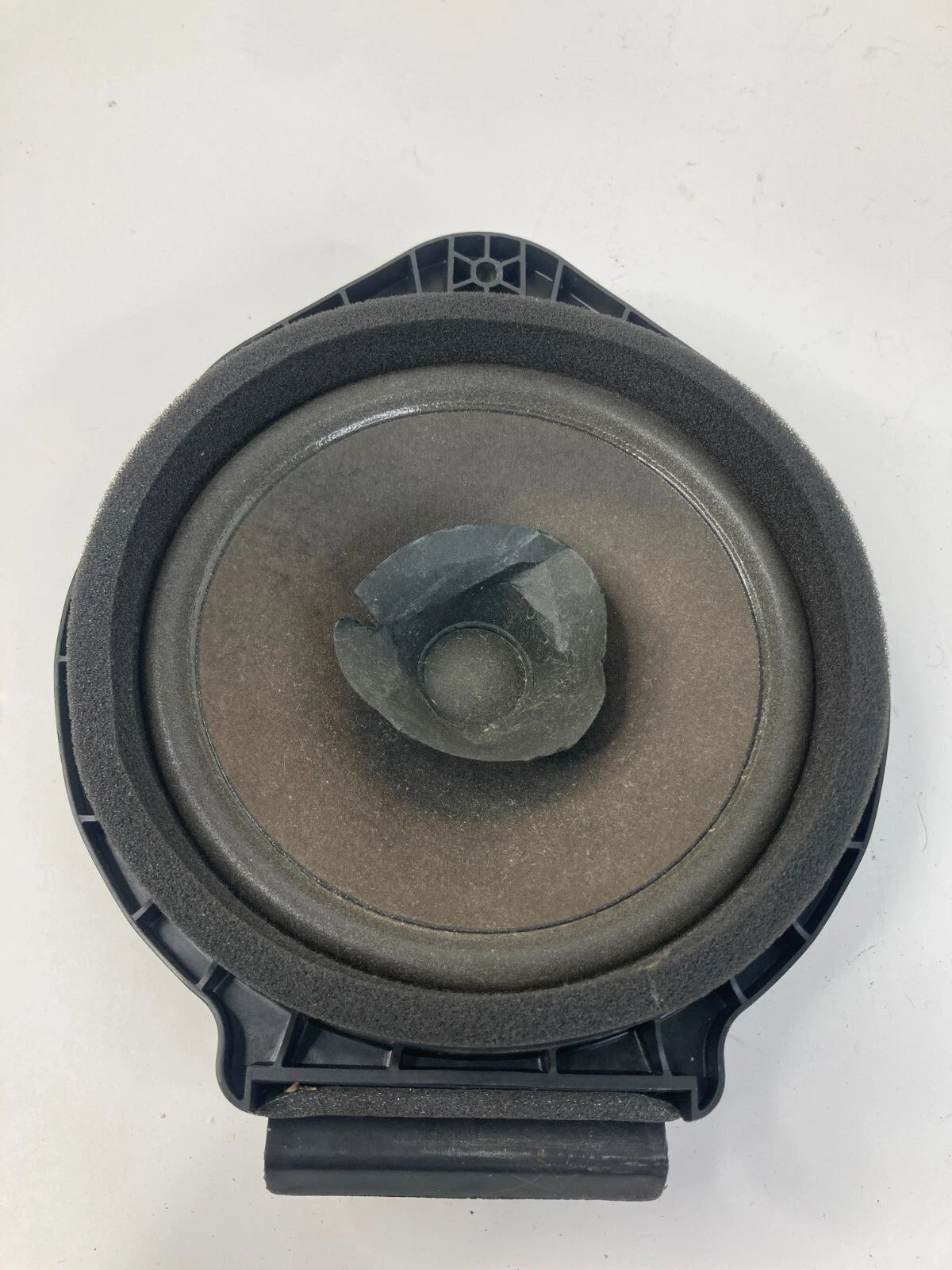 2011-2017 BUICK REGAL REAR LEFT OR RIGHT DOOR AUDIO SPEAKER ASSEMBLY 1325749 OEM