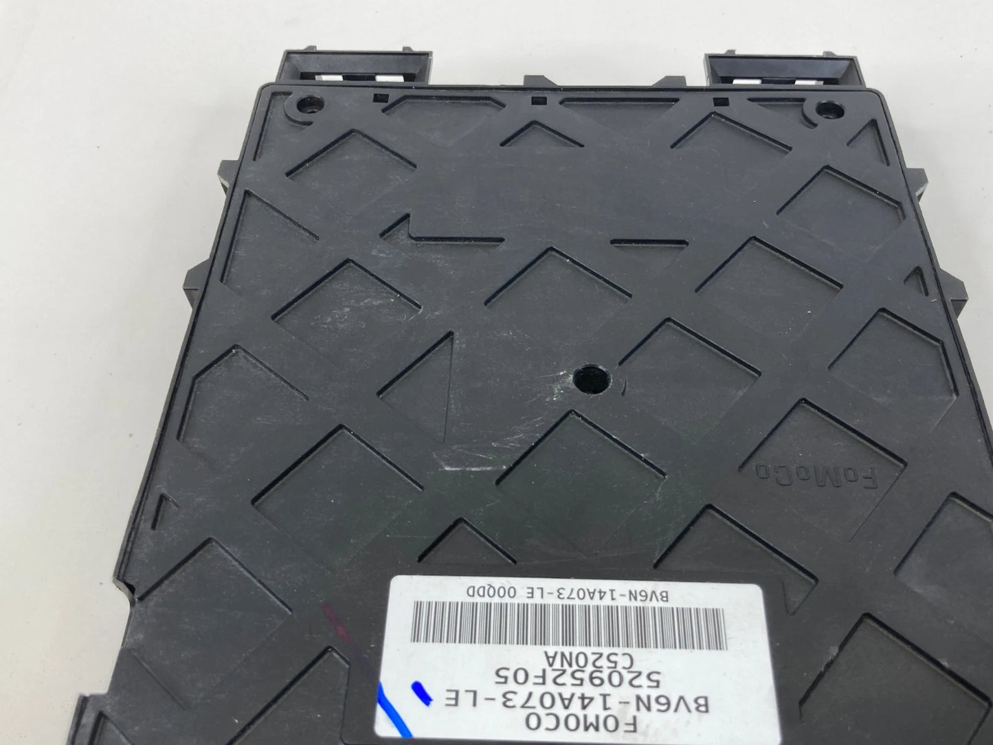 2013-2016 FORD ESCAPE 2.0L BODY CONTROL MODULE INTERIOR FUSE BOX BV6N-14A073-LE