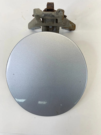 2013-2017 CHEVROLET TRAVERSE FUEL DOOR GAS FILLER LID COVER ASSEMBLY OEM FACTORY