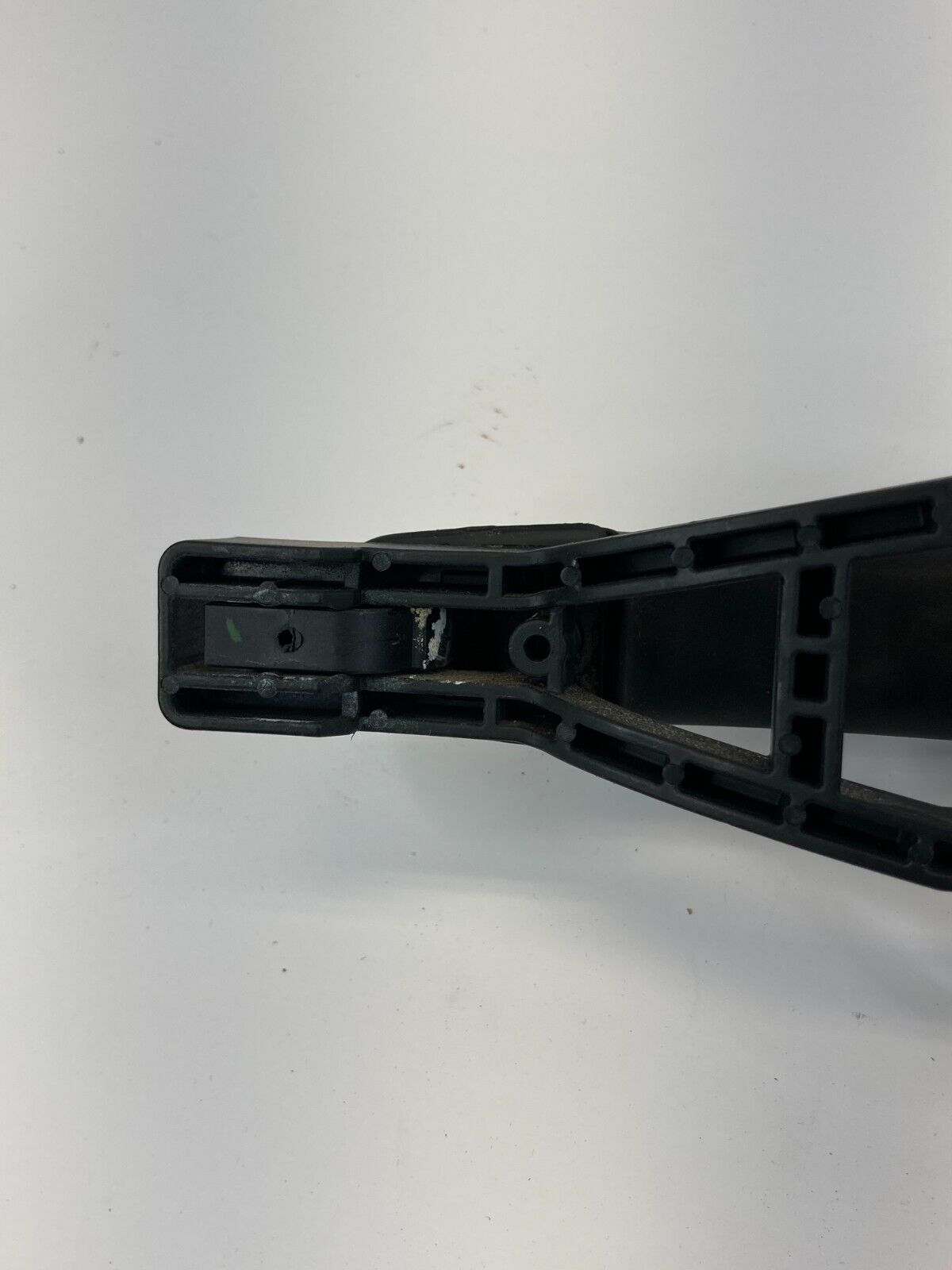 2012-2018 Ford Focus Sedan Front Right Side Exterior Door Handle CM51-A224A36-CA