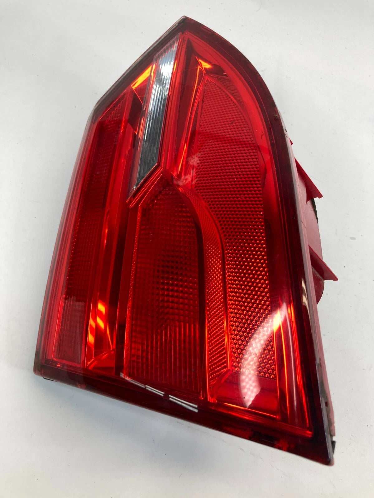 2011-2014 VOLKSWAGEN JETTA RR RIGHT SIDE TRUNK LID INNER TAILLIGH TAIL LIGHT OEM