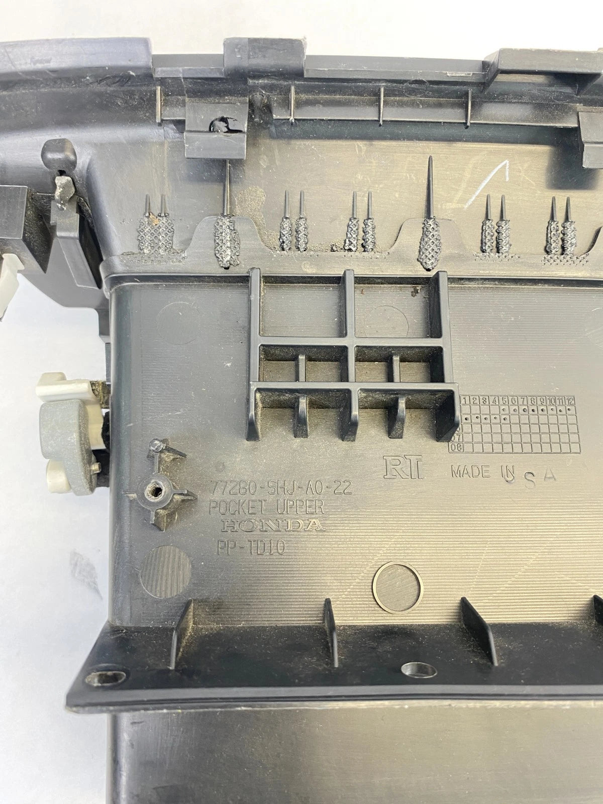 2005-2007 HONDA ODYSSEY CENTER DASH STORAGE POCKET BIN 77280-SHJ-A0-22