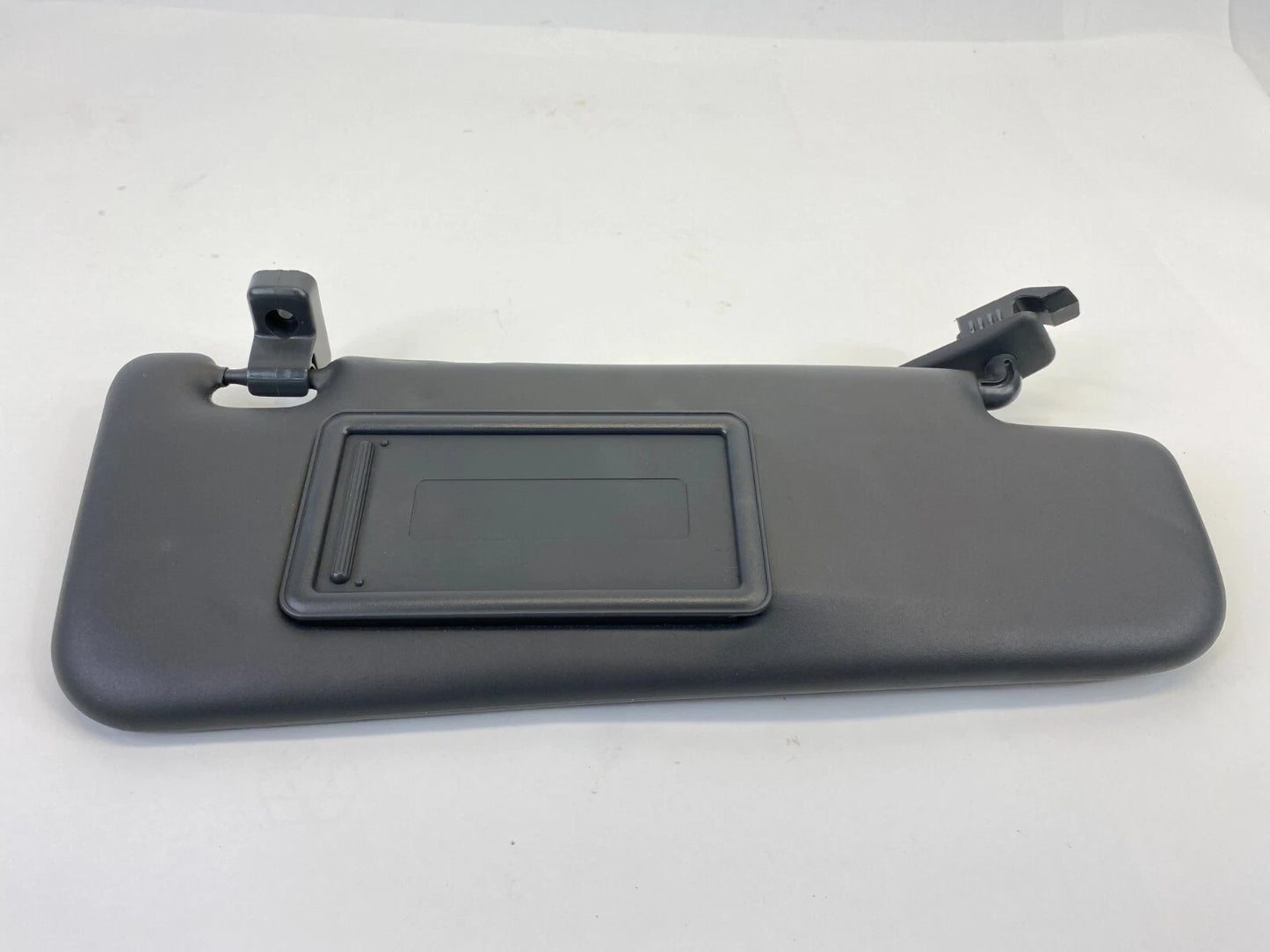 2012-2016 FIAT 500 HATCHBACK FRONT RIGHT PASSENGER SIDE SUNVISOR SUN VISOR OEM