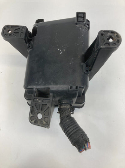 2007 07 Toyota Tundra 5.7L Fuse Relay Box Right Block Connector Holder OEM